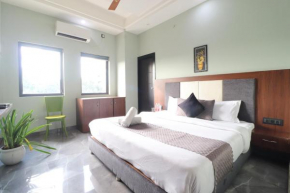 ISBT Dhomage Luxury Homestay